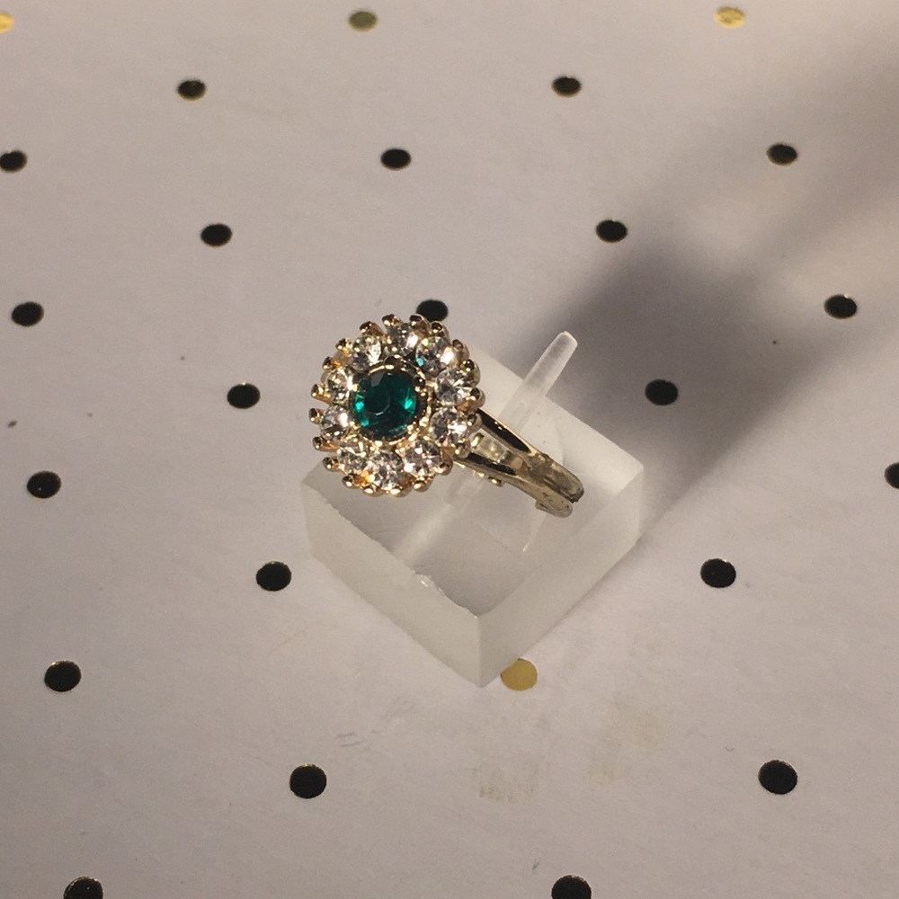 Emerald Green Flower Ring